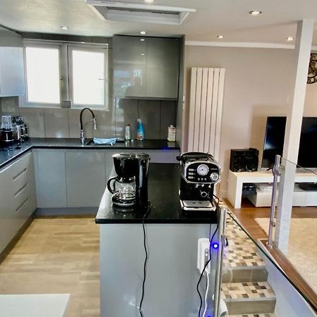 Modern Stylish Apartment At Brighton Station Kültér fotó