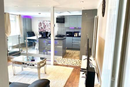 Modern Stylish Apartment At Brighton Station Kültér fotó